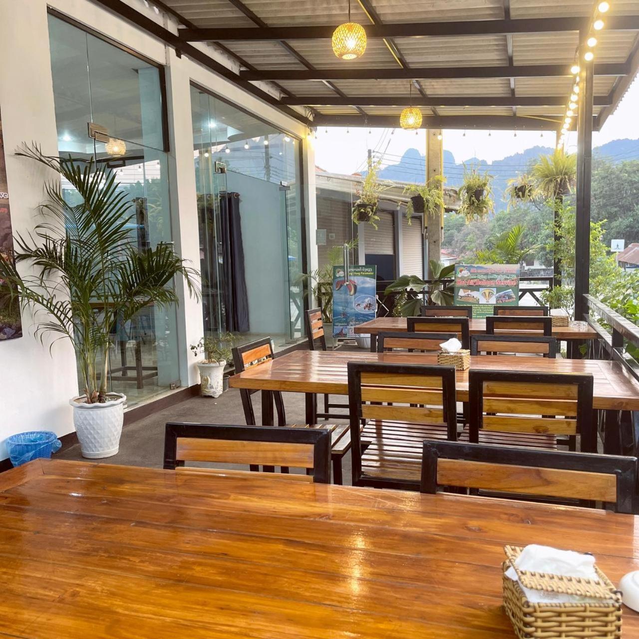 Smile Guesthouse Vangvieng Vangviang Kültér fotó