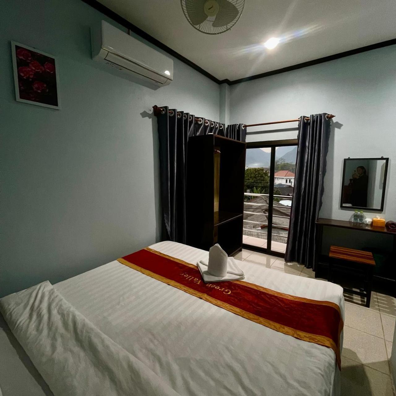 Smile Guesthouse Vangvieng Vangviang Kültér fotó